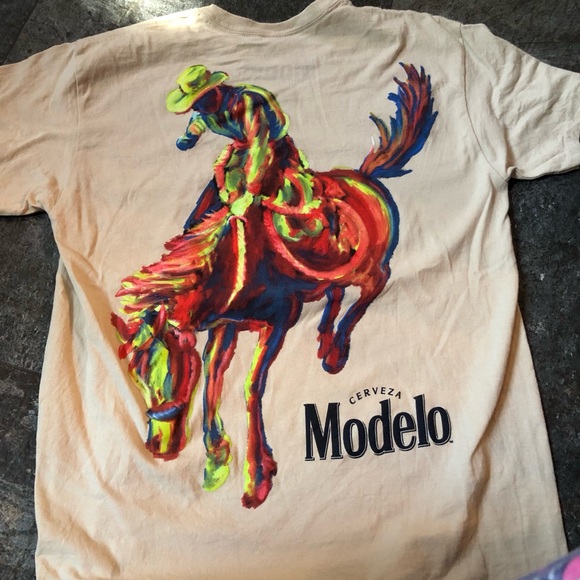 Modelo Rodeo Graphic Tee - Picture 3 of 4